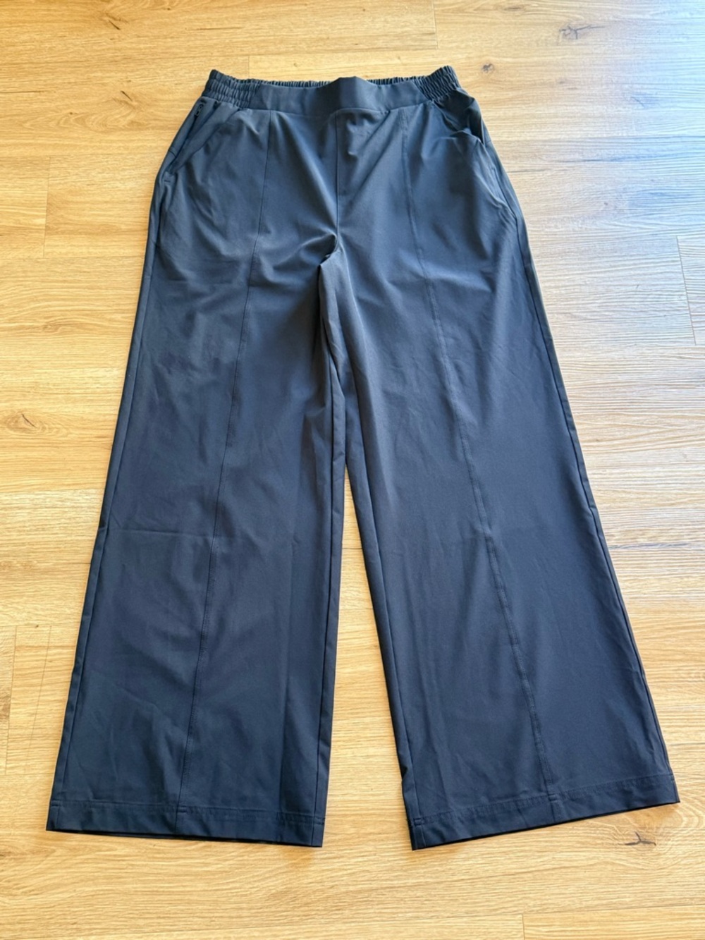 Fabletics Downtown Wide Leg Pants- Black size Large Tall